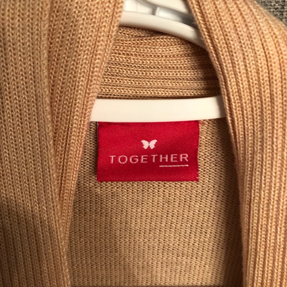 Cardigan - Picture 3 of 4